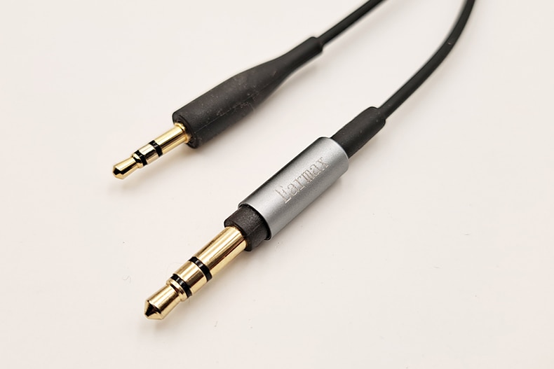 Black OCC audio Cable For B&W Bowers & Wilkins P5 Mobile Hi-Fi Headphones Black OCC audio Cable For B&W Bowers & Wilkins P5 Mobile Hi-Fi Headphones