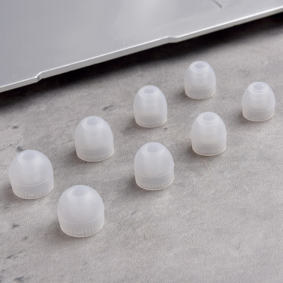 8Pcs Silicone Ear Tips for JQ 4U Pro Eartips In-ear Headphones Tips 4.0-5.5mm Extended Earplugs 8Pcs Silicone Ear Tips for JQ 4U Pro Eartips In-ear Headphones Tips 4.0-5.5mm Extended Earplugs
