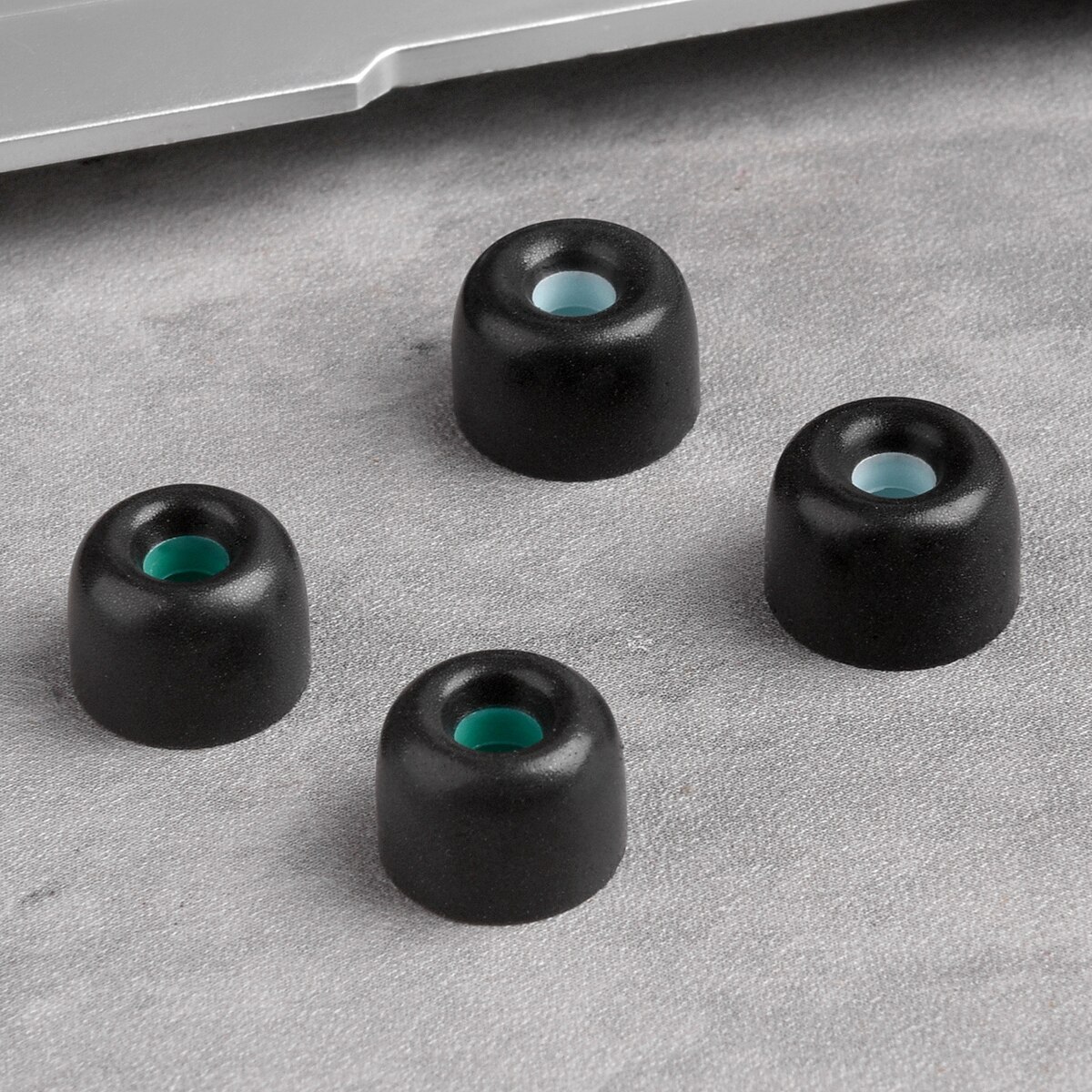 4Pcs Memory Foam Ear Tips for 1MORE ComfoBuds Mini Earbuds Eartips Ture Wireless Earphone Tips 4-5mm