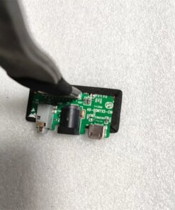 Alternative view of harman kardon Onyx Studio5 speaker charging port